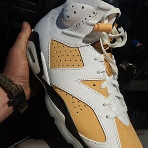 Men's White and Tan Sneakers